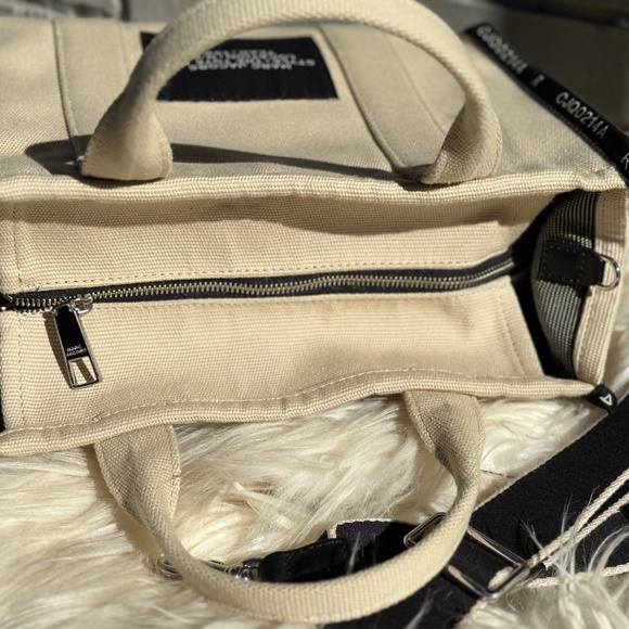 Marc Jacobs Jacquard Medium Tote Bag - Picture 4 of 11